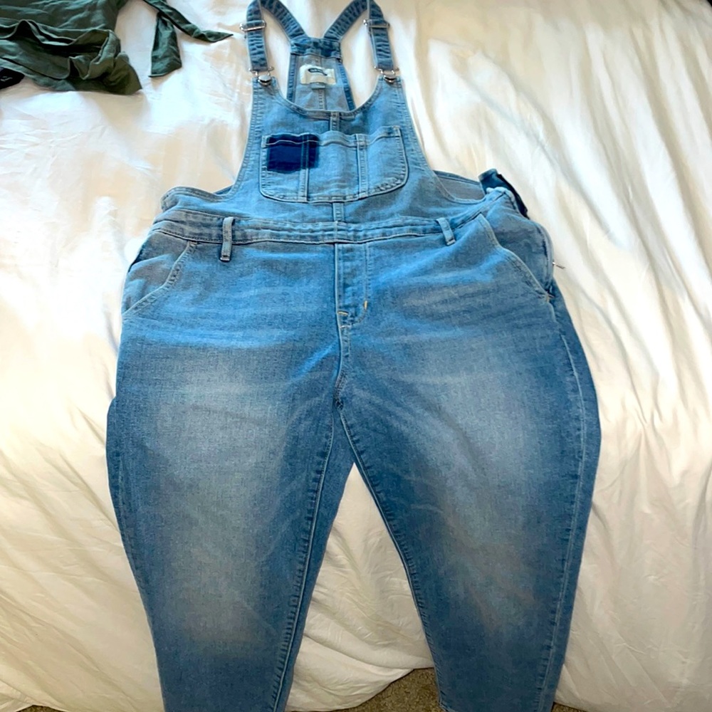 Old navy overalls, worn once, size 8